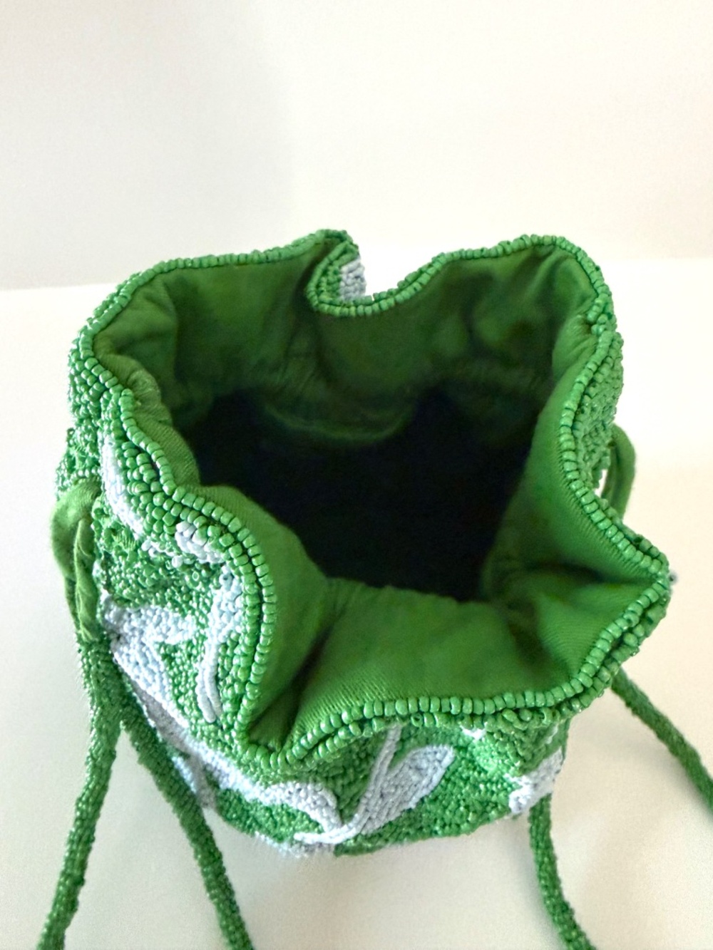 Kate Spade x Target Beaded Classic Rose Drawstring Bucket Purse - Picture 4 of 9